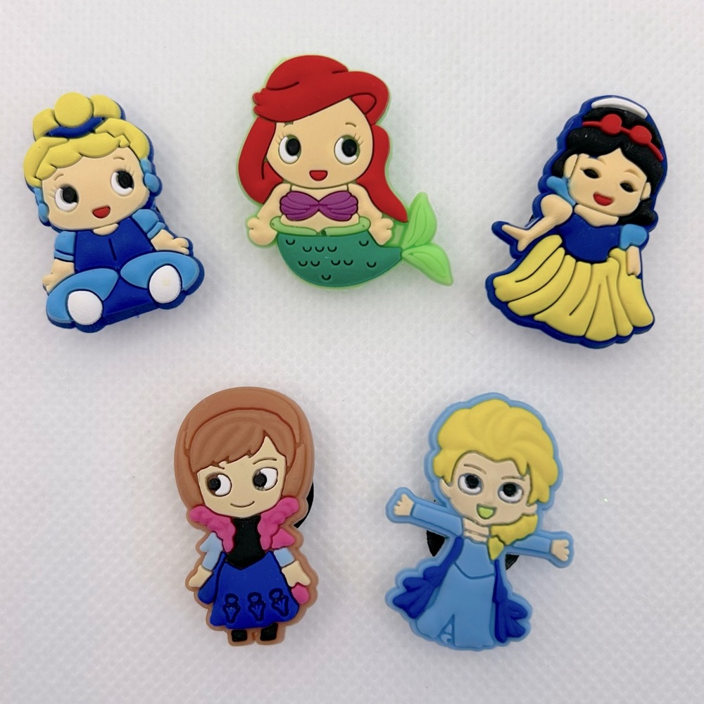 BOGO!! Crocs Shoe Charms Jibbitz - Disney Frozen & Princesses 5 pc Set NEW